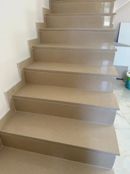 beige me stras 2 xalaziaka